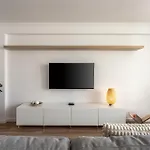 Apartament Beachfront Apartment, 25m From The With Ac And Heating *