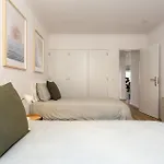 Beachfront Apartment, 25m From The With Ac And Heating Santa Cruz (Oeste)