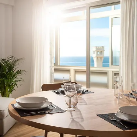 Apartment Beachfront Apartment, 25m From The With Ac And Heating