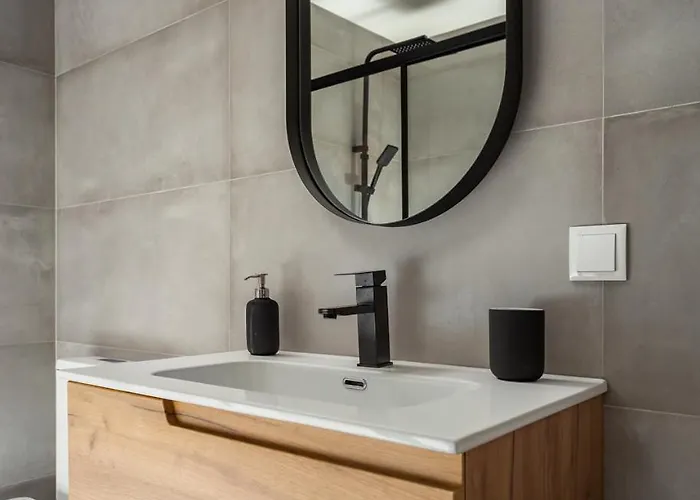 Beachfront Apartment, 25m From The With Ac And Heating * Santa Cruz (Oeste)