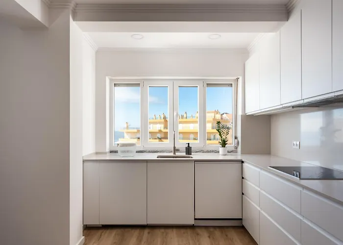 Appartement Beachfront Apartment, 25m From The With Ac And Heating *